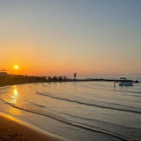 מרגריטה די סבויה Villaggio Turistico La Baia Degli Angeli מראה חיצוני תמונה
